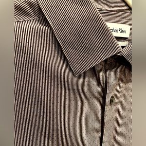 Calvin Klein Men’s button down shirt